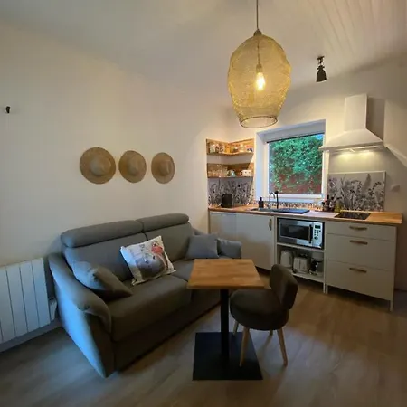 Apartment Les De Charly-le Jardin Saint Nicolas
