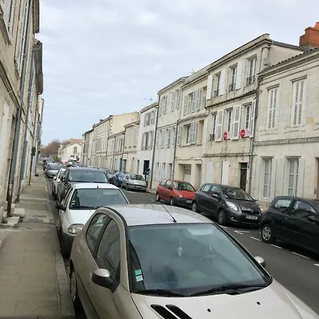 Les De Charly-le Jardin Saint Nicolas Apartment